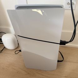 PlayStation 5 Slim Console - like new