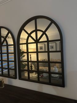 black mirrors