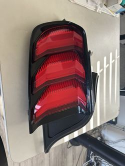 2018 2019 2020 2021 2022 2023 Mustang TailLight LH Outer Rear Left Driver OEM 