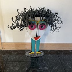 Metal curly girl light-up art sculpture