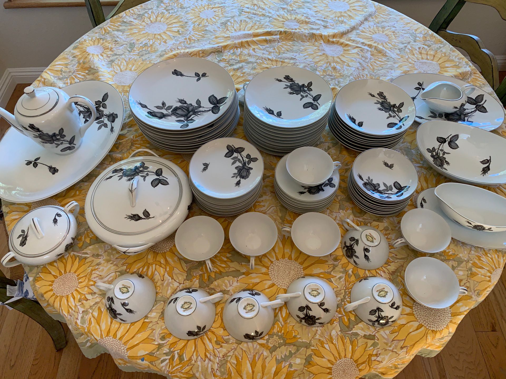 52 pc GEM China From Japan Rose Design