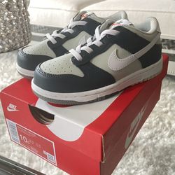 Nike Dunk Low 