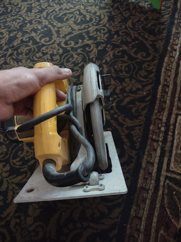 En Venta Circular Saw