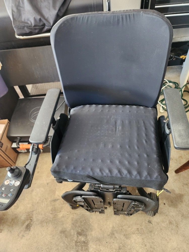 Power Wheelchair J4 HD