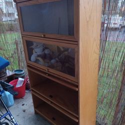Beautiful Prestine Oak Lawyers Cabinet