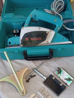Makita Electric Hand Planer with Case and Accessories