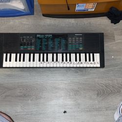 Keyboard - Yamaha PSS-270