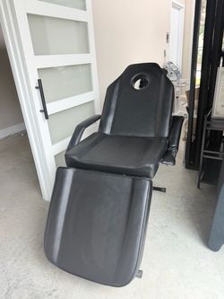 Salon Beauty Bed / Tattoo Chair