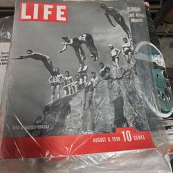 LIFE MAGAZINES