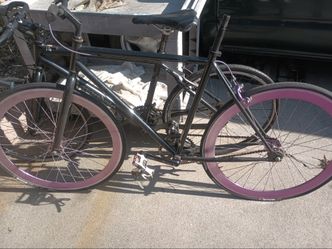Bikes  n tag along Pl Read Description Price Is Set / Firm No Lower  Still 4sale If Ad Is Up