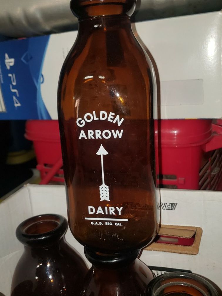 RARE Golden Arrow Dairy (SAN DIEGO) Vintage Milk Bottles