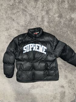 Supreme Bubble Coat Barely Worn 