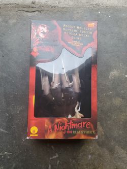 Freddy Kruger Metal Glove Official