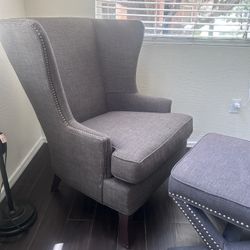 Tufted Grommet Grey Chair With Ottoman 