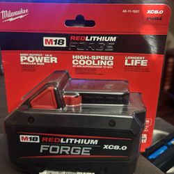 Milwaukee M18 Fuel 8.0 Forge Battery