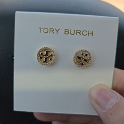 TB Earstud