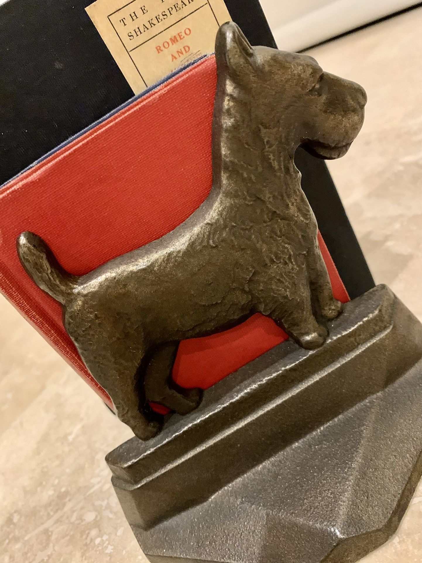 Vintage Connecticut Foundry Scotty Dog Art Deco Bookend Set Of Two .