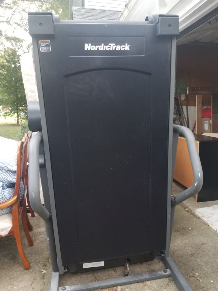Nordictrack Treadmill 3000L