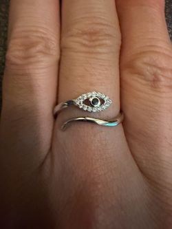 925 sterling silver ring size 7 (NEW)