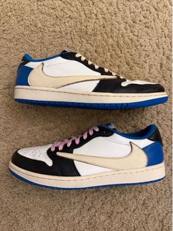 Size 10.5 (Pre owned, only comes with one of each lace, no box) - Travis Scott Air Jordan 1 low Fragment