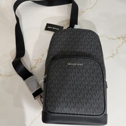 Brand New Michael Kors Sling Pack 