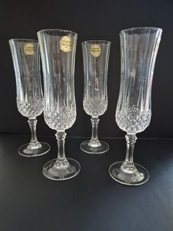 Crystal glass flute set