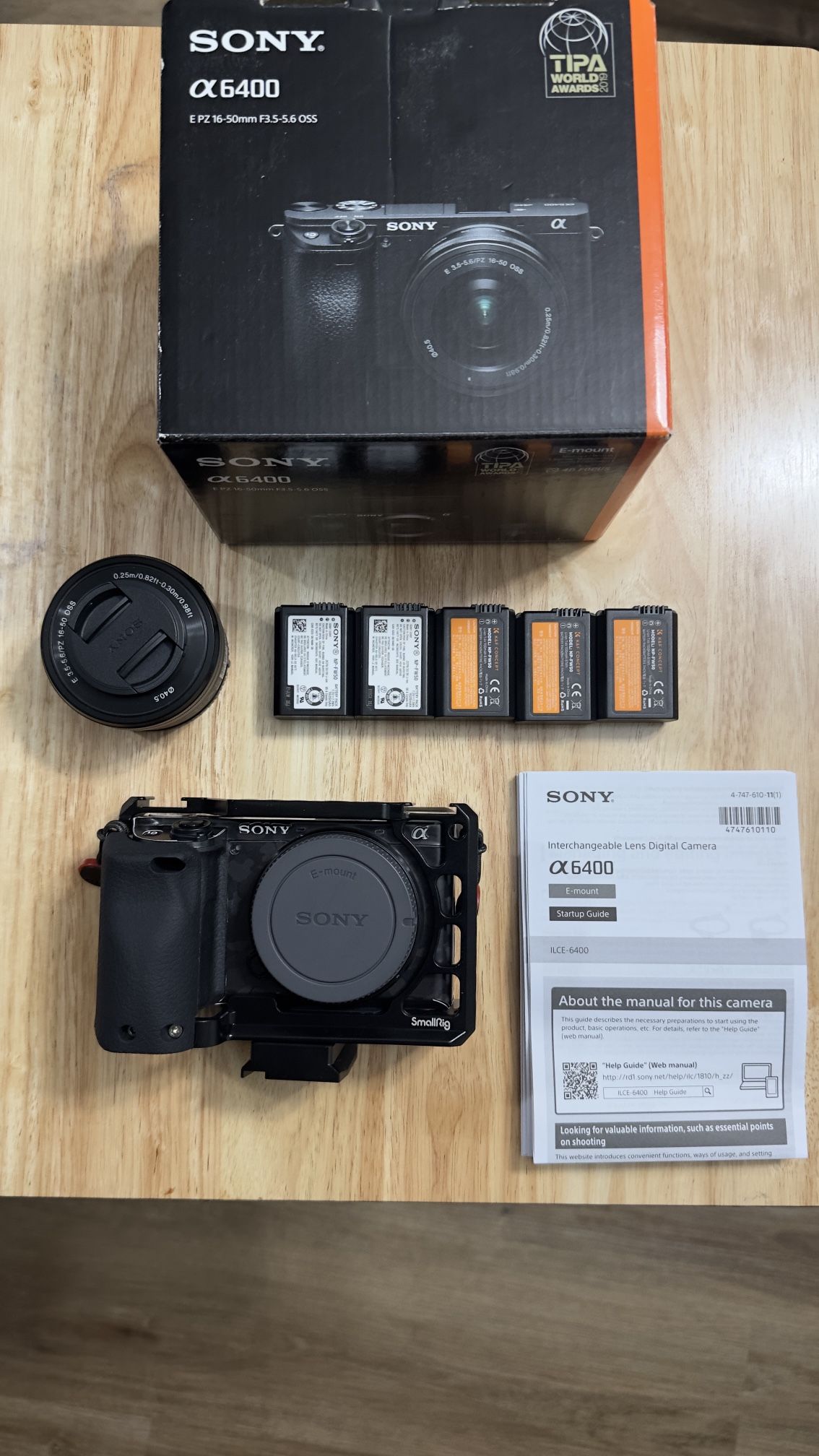 Sony a6400 W/ 16-50mm kit Lens