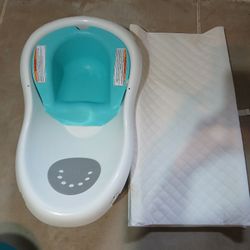 Fisher Price Bath Tub And Changing Diaper 