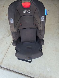 Graco 3 in 1 tranzitions car seat