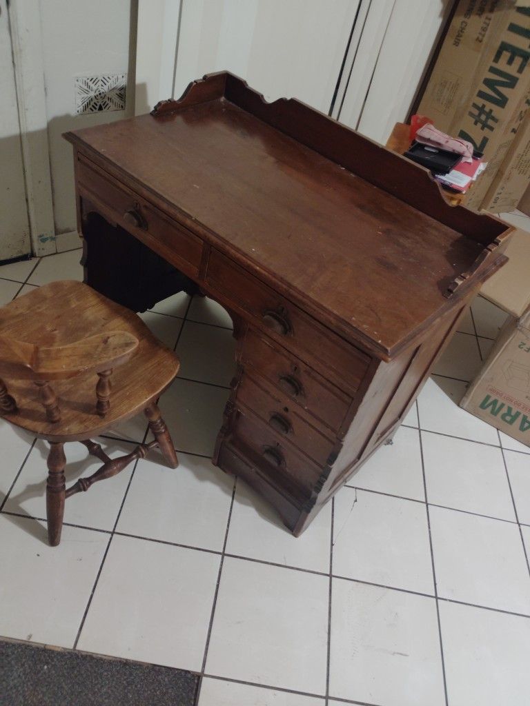 Desk