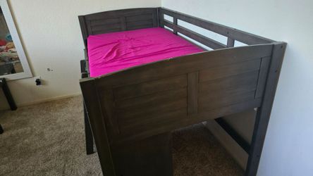 Children's twin size bed set