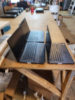 A Lot Of 3 Laptops Dell For 450 Dollars