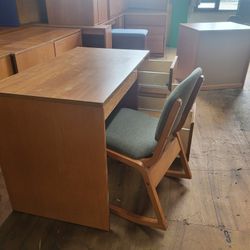 COMPLETE DESKT AND CHAIR SETTING (HOME 84)