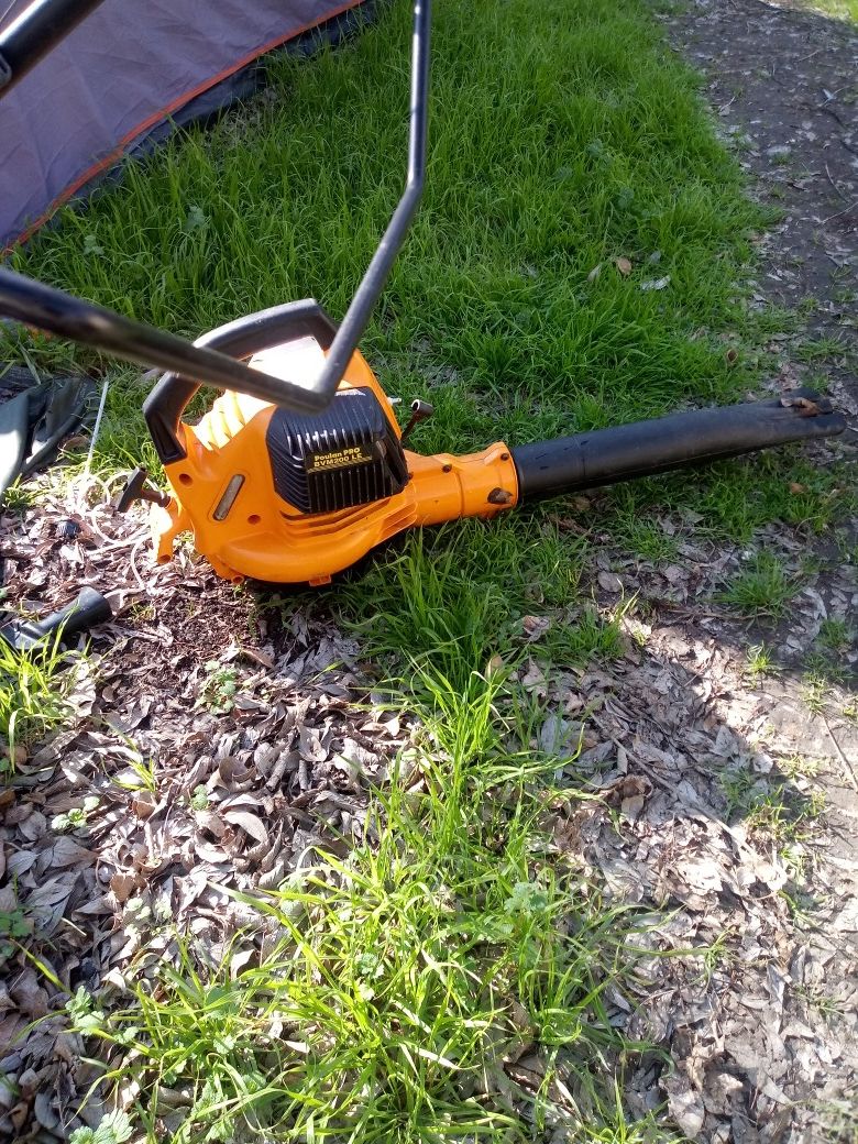 Poulan Pro.BVM200 LE Leaf Blower for Sale in Dallas, TX OfferUp