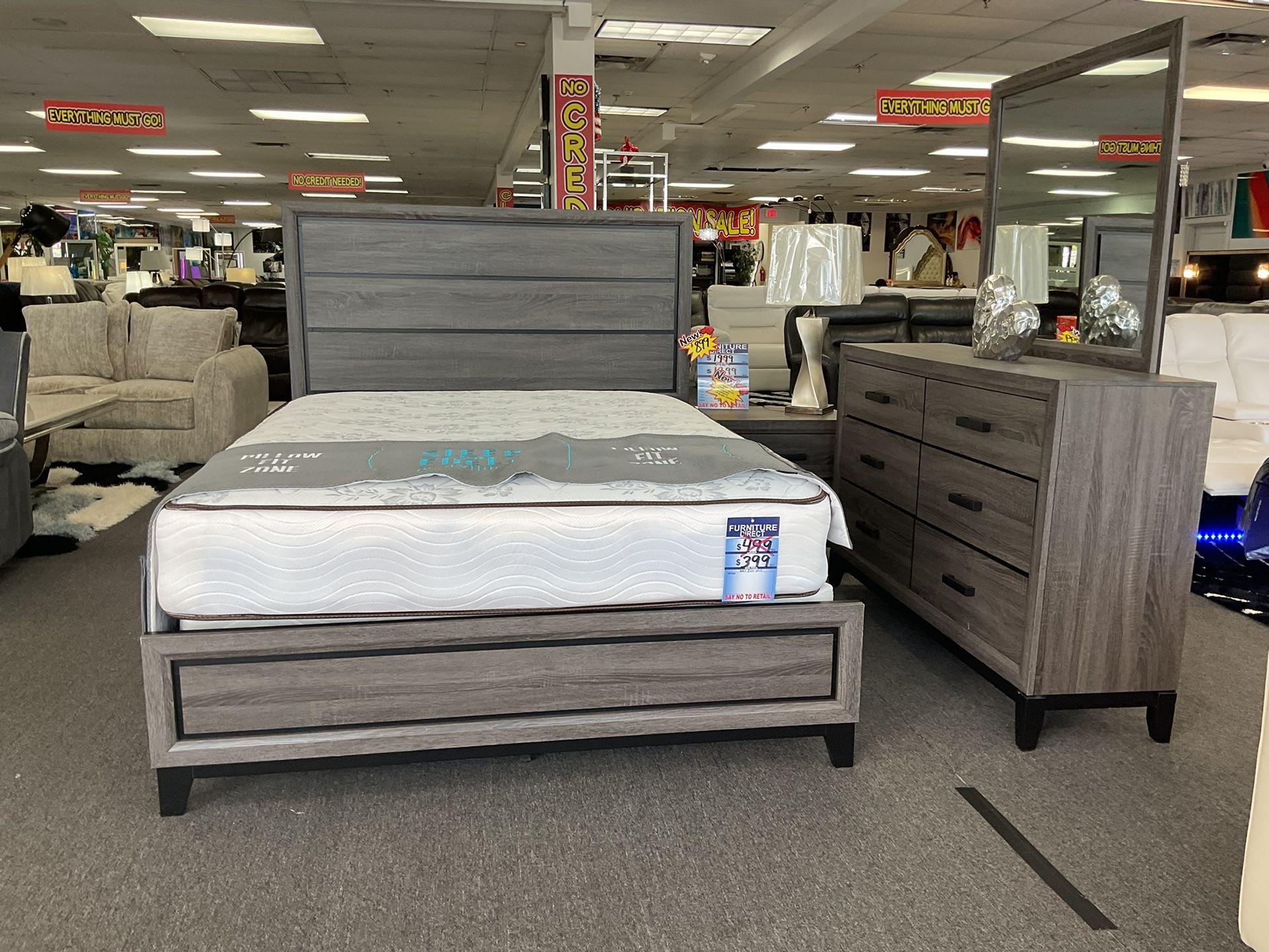 Modern Wooden 5pc Bedroom Set W/ FREE NIGHTSTAND AND MATTRESS ( Brand New)