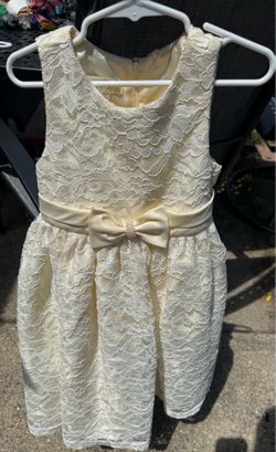 Girls dress