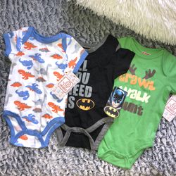 New infant onesies Size 0-3 months