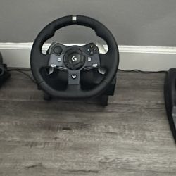 Logitech G920 Racing Wheel + Pedals + Shifter Bundle – Xbox/PC