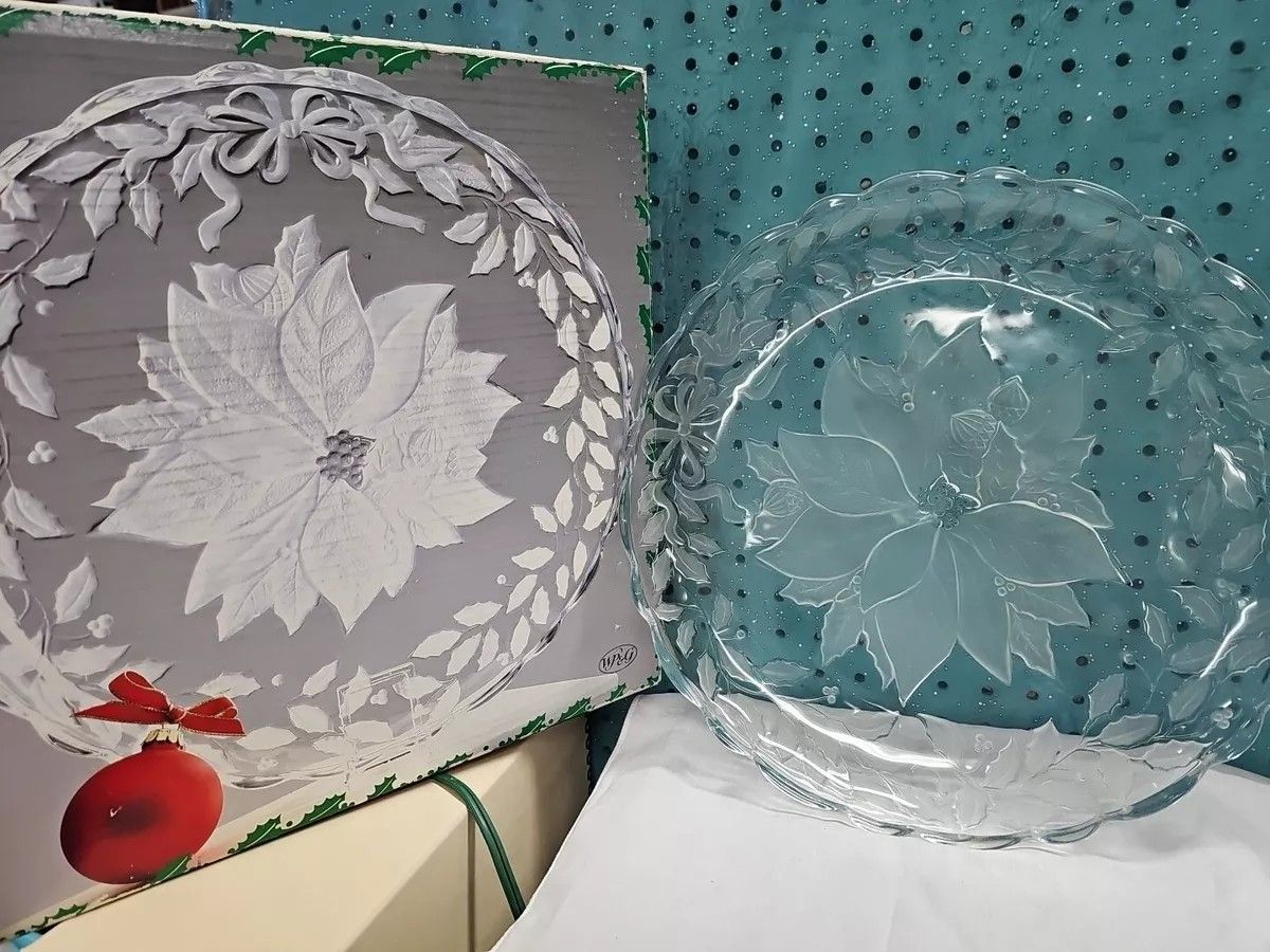 Vintage Wp&G Holiday Bouquet Crystal Platter Frosted Poinsettia 26" Diameter 1" Deep