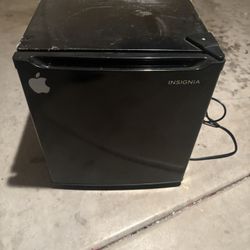 Insignia Mini Fridge 