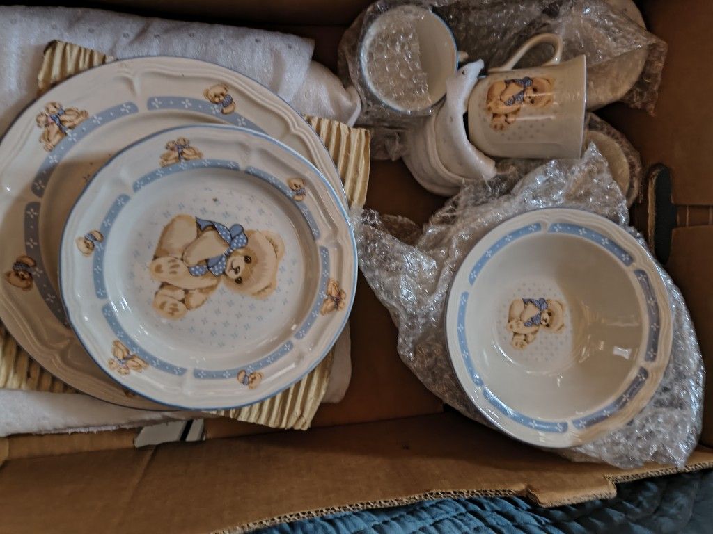 Set Of 5' Teddy Bear Dishes