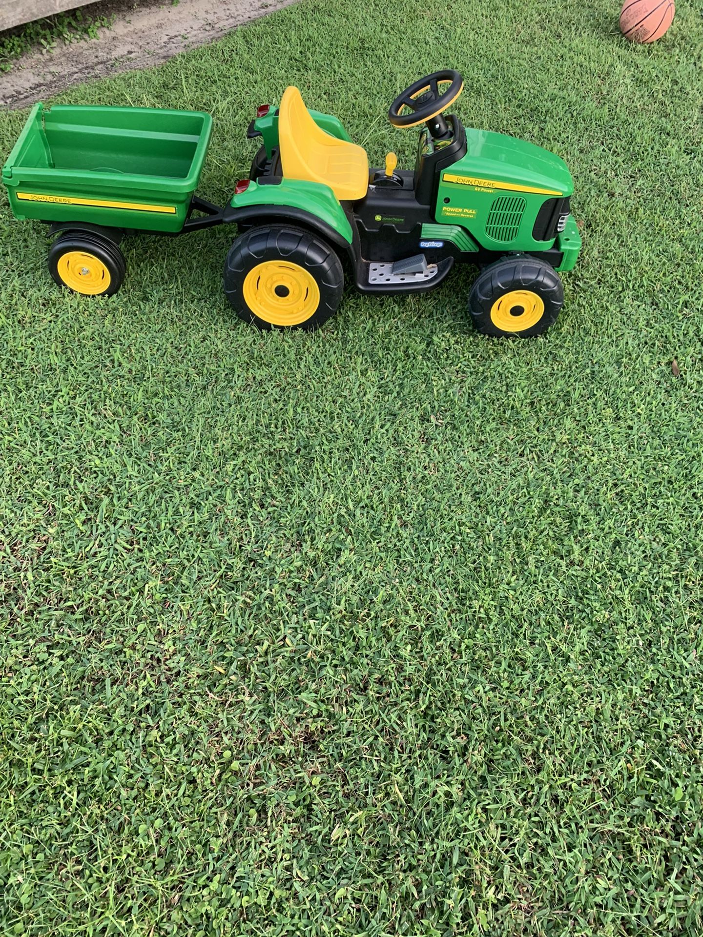 John Deere Power wheel 