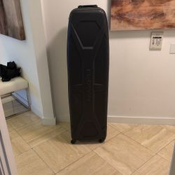 Maxfli Hard Case Travel Cover 