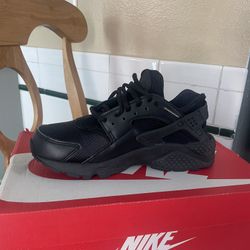 Nike Wmns Huarache Run Sneakers