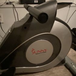 Sunny Rowing Machine 