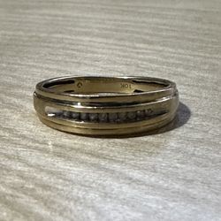 10k Gold Ring 1/10 ct Diamond