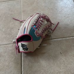 44 Pro Outfield Glove 