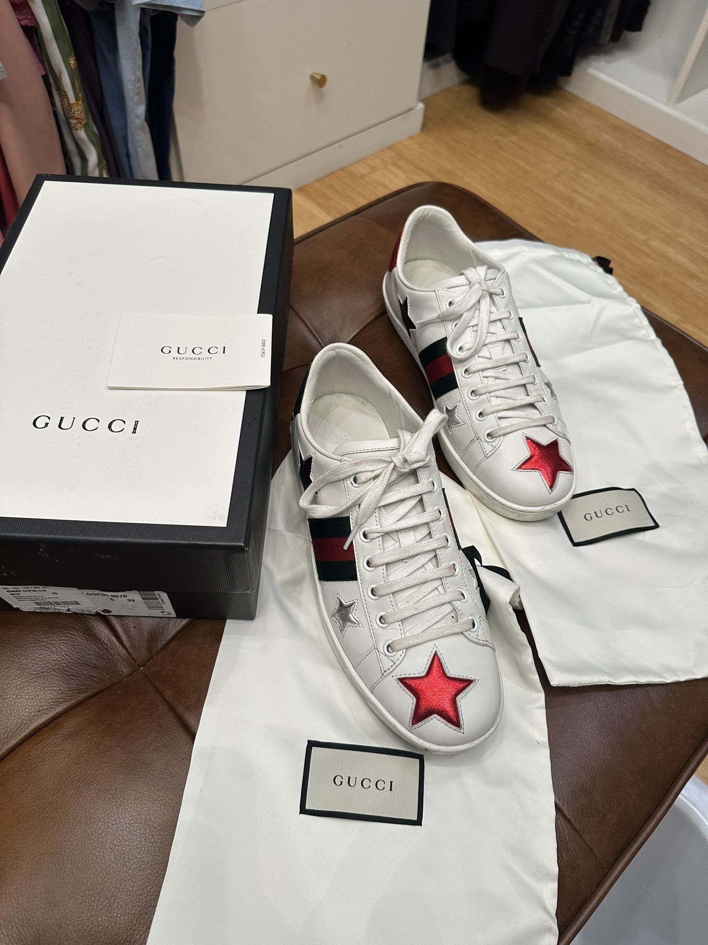 Gucci Sneakers Size 39 100% Authentic