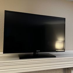 Samsung UN32EH4003F 32-inch LED TV — $50 OBO