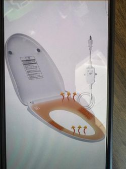 Heated toilet seat with three-speed temperature display